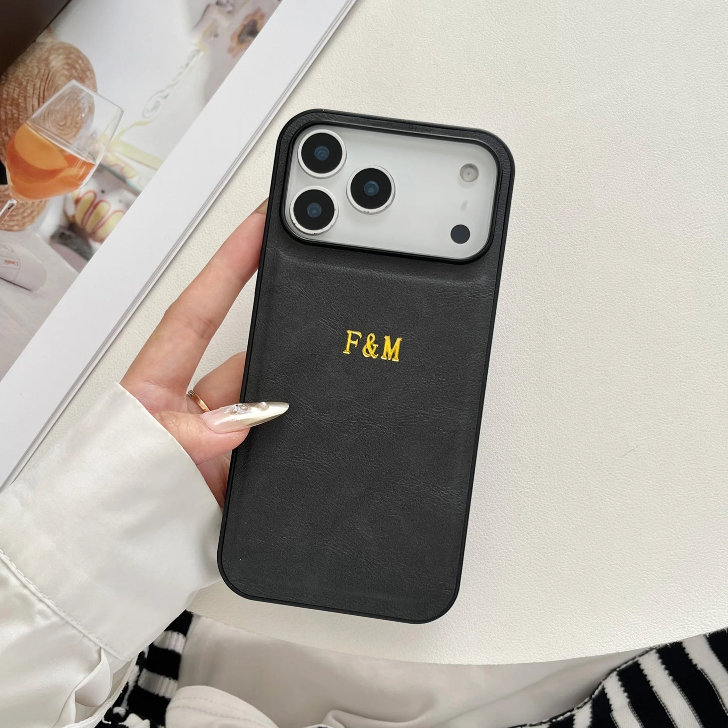 【カスタムNAMEシリーズ】シンプル 箔押し 刻印 レザー調ケース｜iPhone対応 #240820