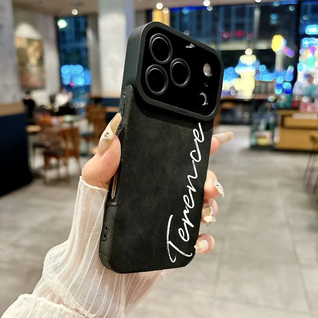 【カスタムシリーズ】筆記体名入れ 縦書き スエード調 ソフトスマホケース｜iPhone対応 #240720