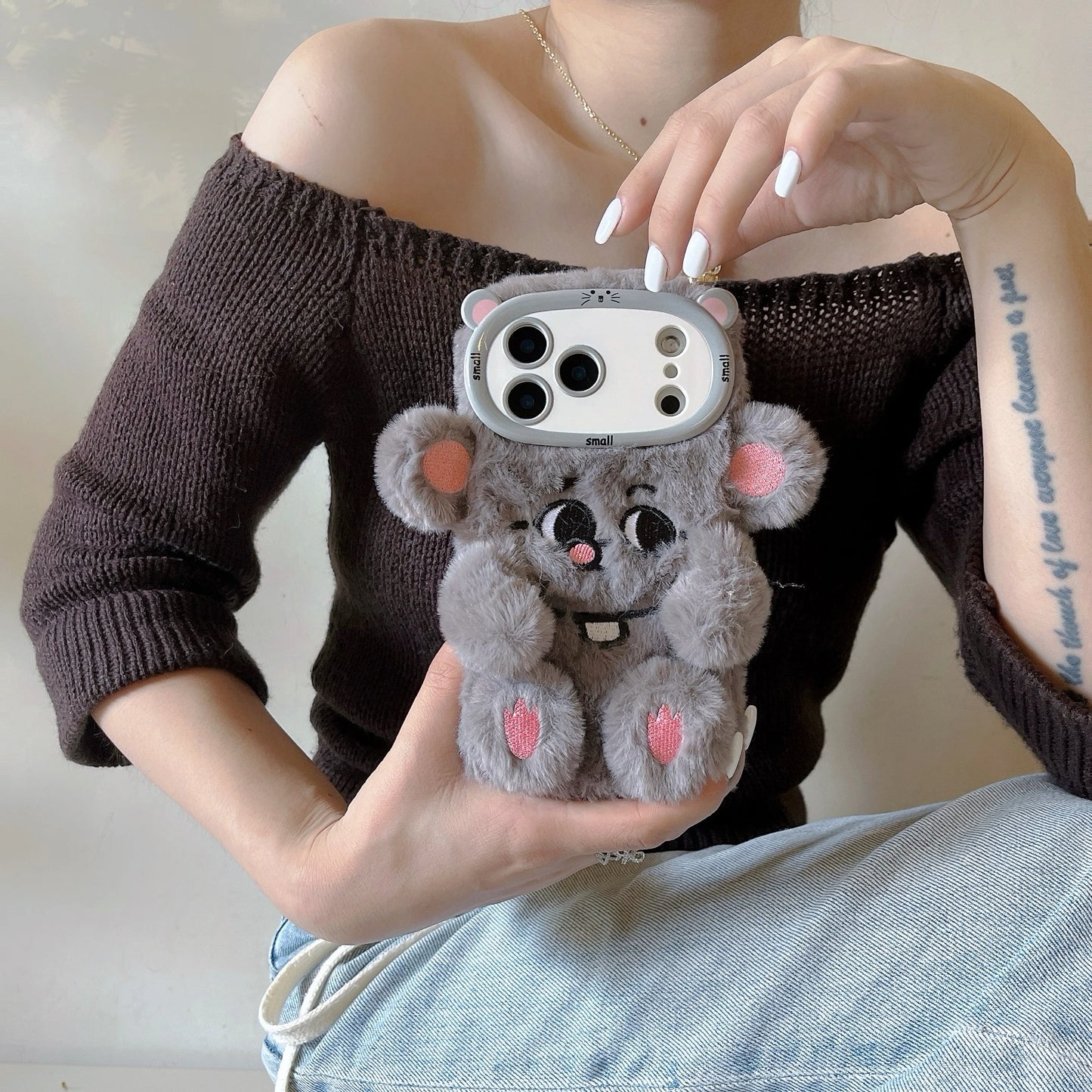 【アニマルフェイスシリーズ】グレーマウス スマホケース｜ふわもこ立体デザイン × キュートな耳付き｜iPhone対応 #241130