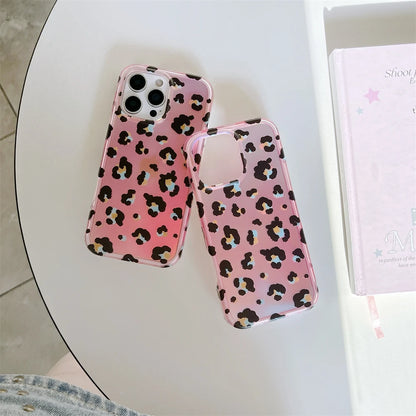 レオパードグラデーション iPhoneケース｜ヒョウ柄 オーロラカラー・トレンドデザイン #240317