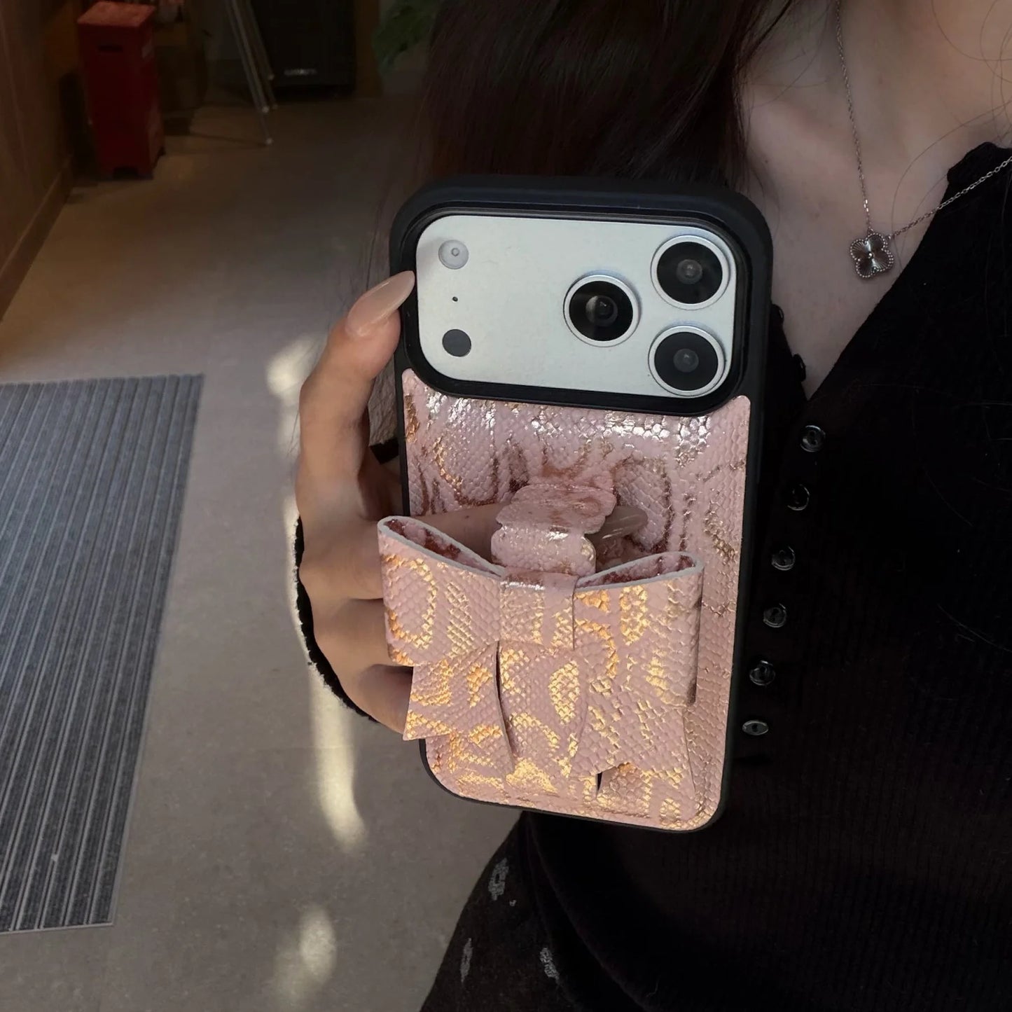 【立体リボン】スネーク ヘビ柄 レザー調 スマホケース｜iPhone対応 #260202