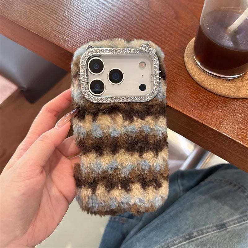 【もこもこチェック】ふわふわ マルチカラー × ストラップ付きケース｜iPhone対応 #240909