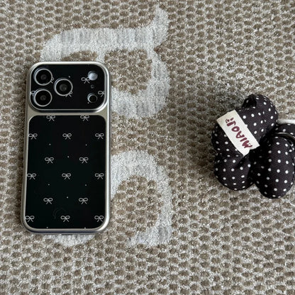 【クラシックリボン】モノトーン リボン総柄 × ボリュームチャーム スマホケース｜iPhone対応 #240619