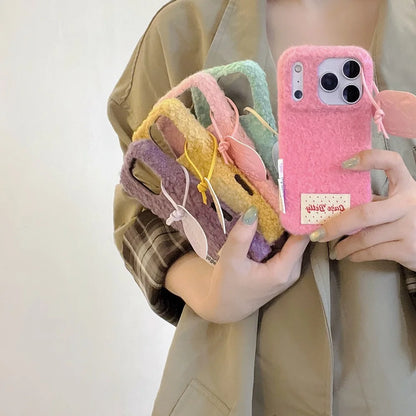 【ふわもこボア素材】リボン タグ付き 韓国風スマホケース｜iPhone対応 #250117