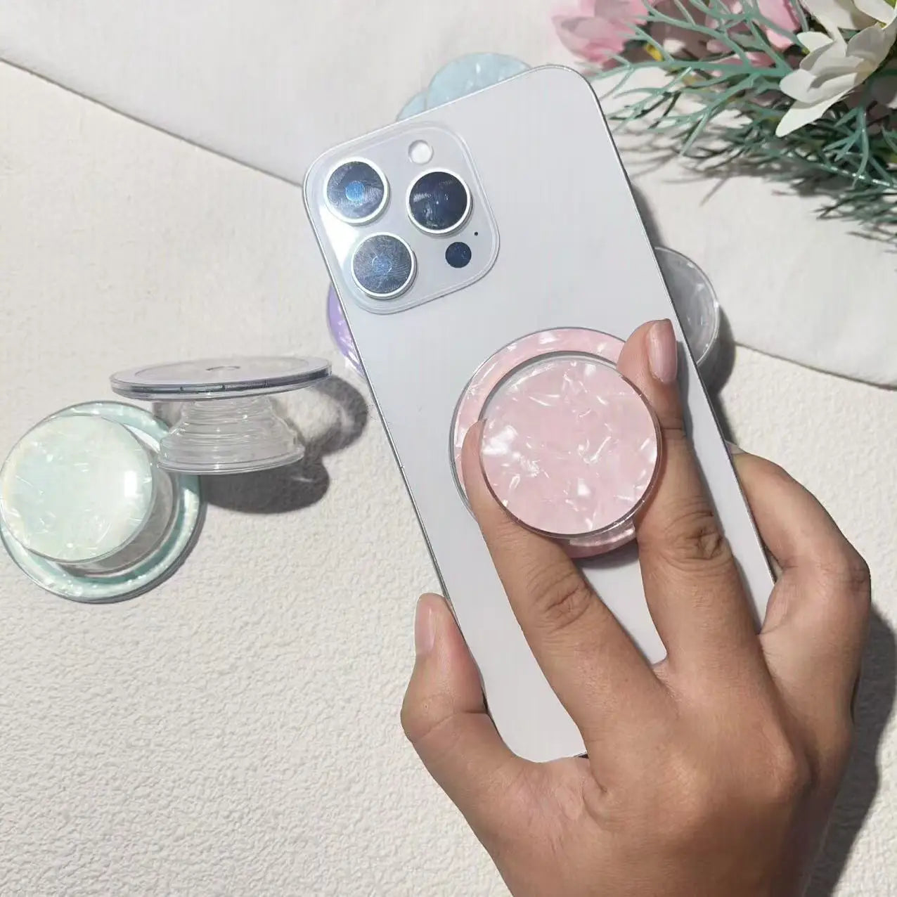 【スマホグリップ】パステルクリア ホログラムシェル  #241110