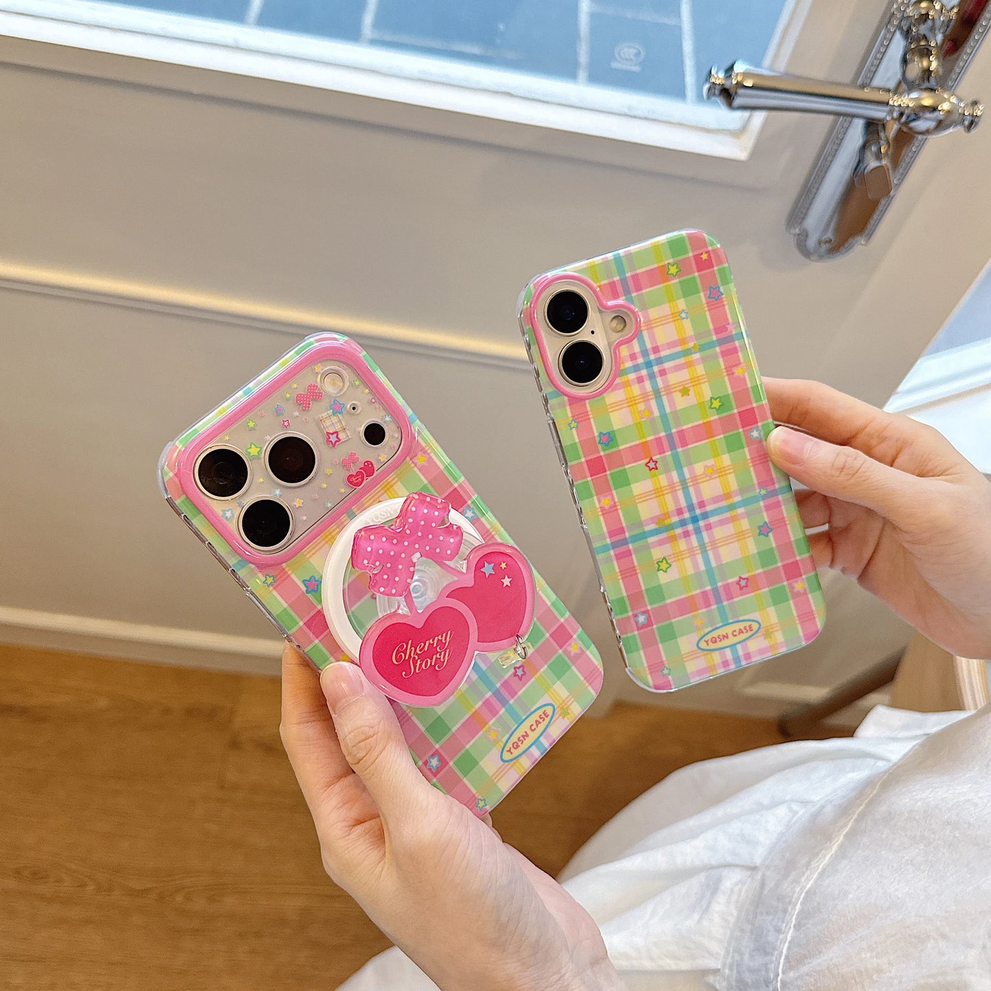 さくらんぼグリップ チェック柄 iPhoneケース｜ガーリー・ポップ #2601003