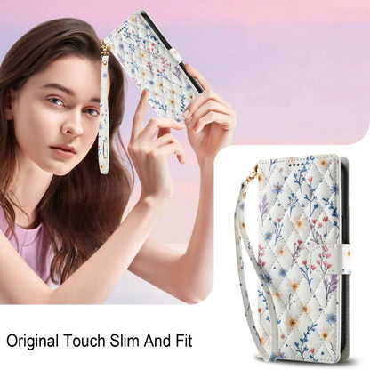 【ブックスタイル】花柄 フラワーキルティング ストラップ付き 手帳型 iPhoneケース｜カード収納 ショルダー対応 #240110