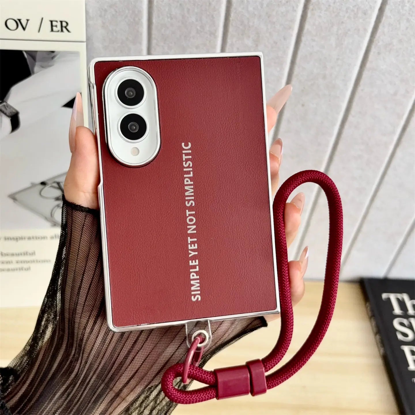 【Galaxy対応】ストラップ付きスマホケース 英字ロゴ デザイン 全3色 スタイリッシュ・エレガント・モダン #261144