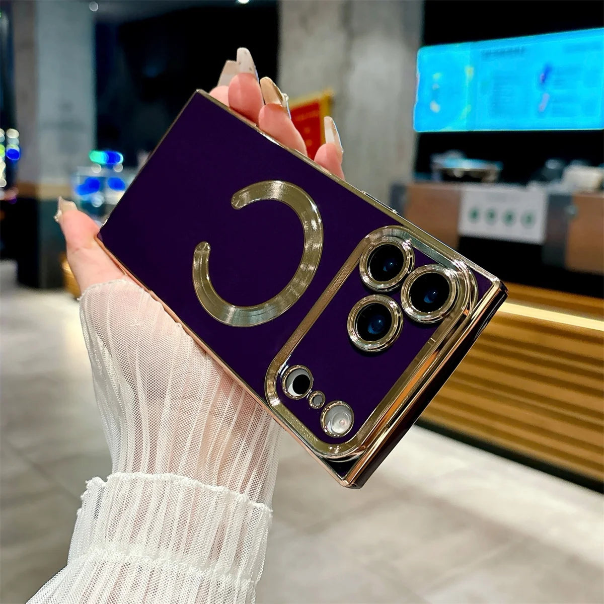 【スクエアシリーズ】Magsafe対応 メタリック縁取り スマホケース 高級感 薄型 背面保護 スマホケース カバー | iPhone対応 #250412