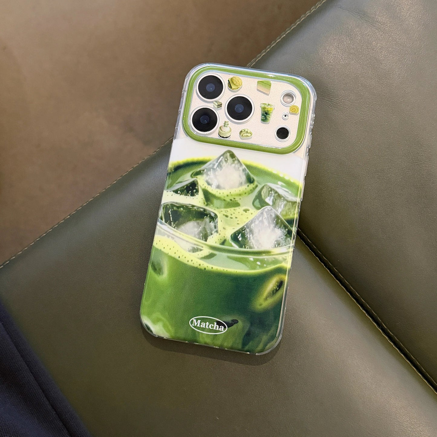 抹茶ラテデザイン ドリンクモチーフ iPhoneケース｜カフェ風・ユニーク #260078