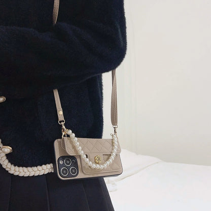 【キルティングミニウォレット風】パール付きショルダーケース｜iPhone対応 #250714