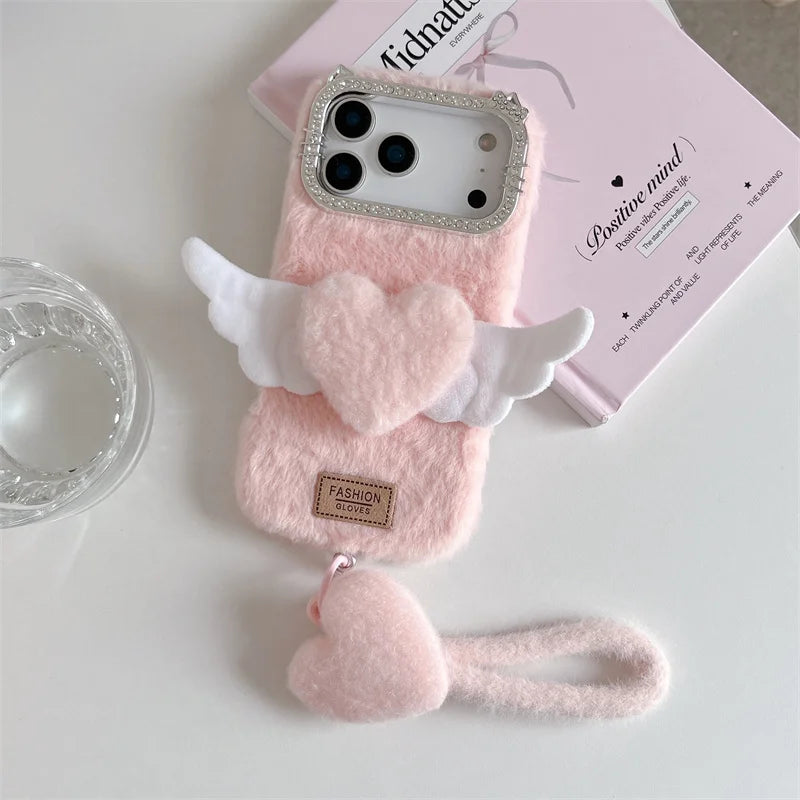 【もこもこエンジェル】ハート × 羽モチーフ ふわふわラブリーケース｜iPhone対応 #240910