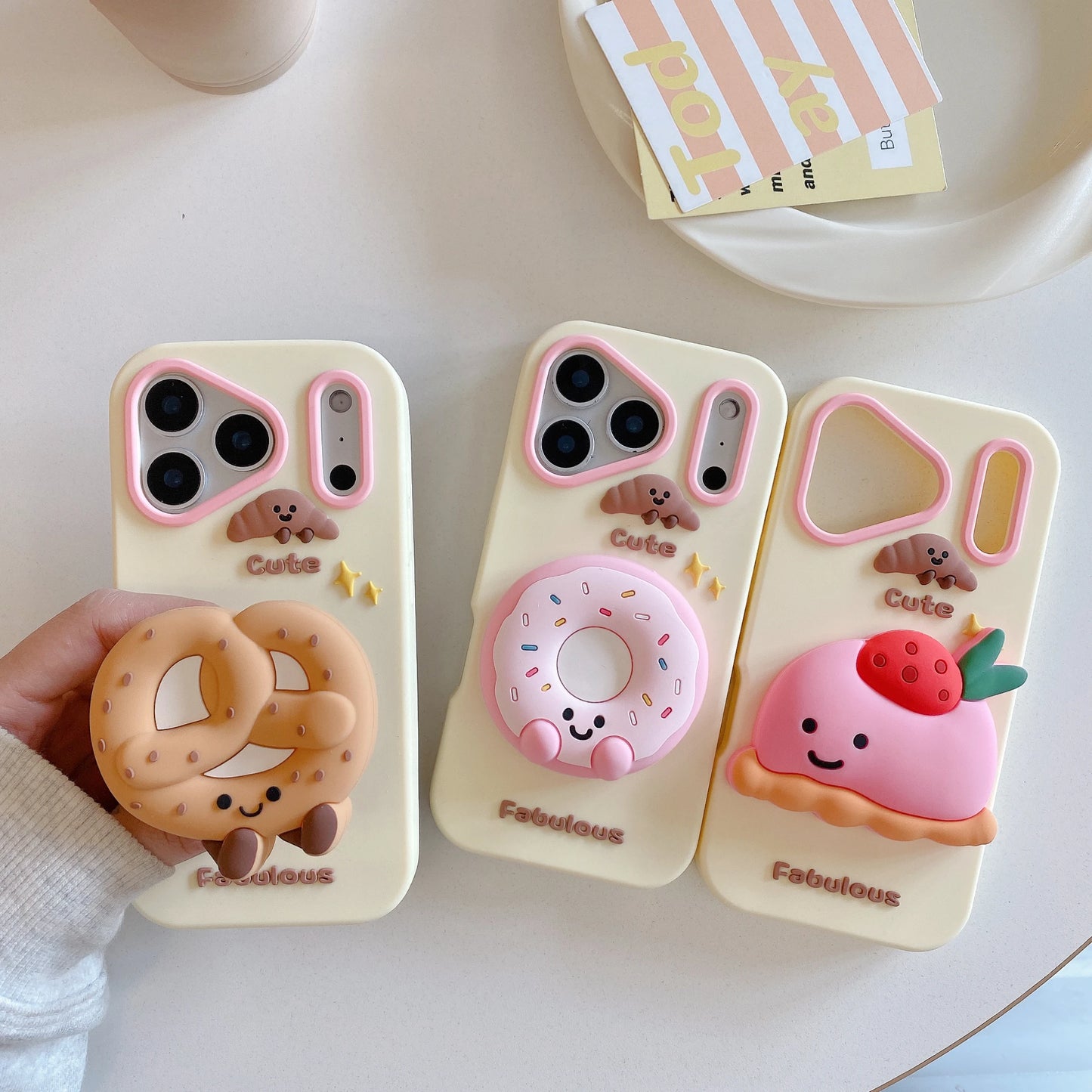【ぷっくり3Dシリーズ】ドーナツ×プリン×プレッツェル 立体スイーツ ポップソケット スマホケース｜iPhone対応 #250212