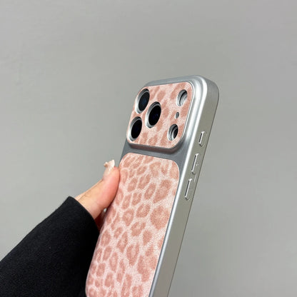 【アニマルムード】ピンク ブラウン レオパード ヒョウ柄 ストラップ付き スマホケース｜iPhone対応 #240710