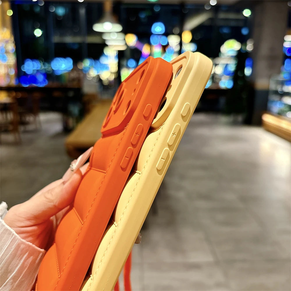 ダウンジャケット風 ソフト iPhoneケース｜ストラップ付き・カラーバリエーション豊富 #240601