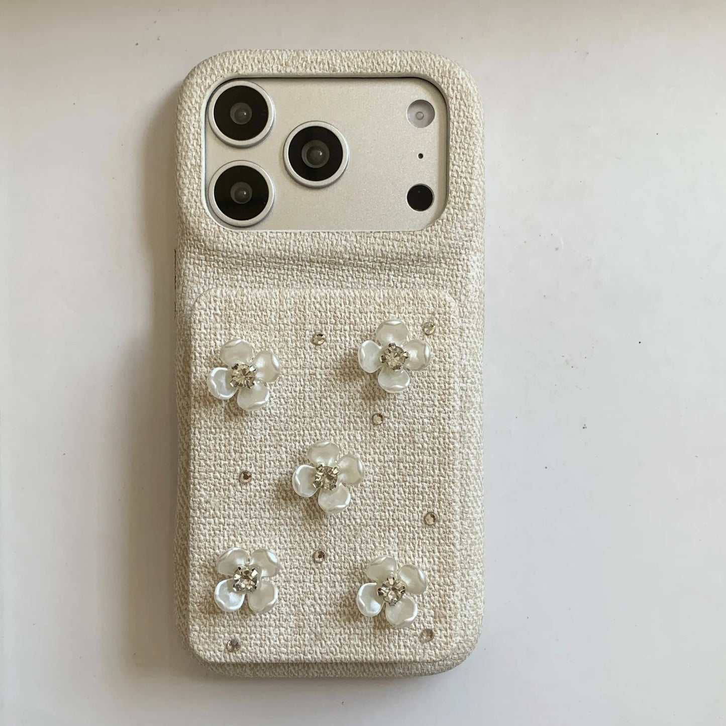 フラワーデコ パール・上品ガーリー フリップミラー付き iPhoneケース #231105