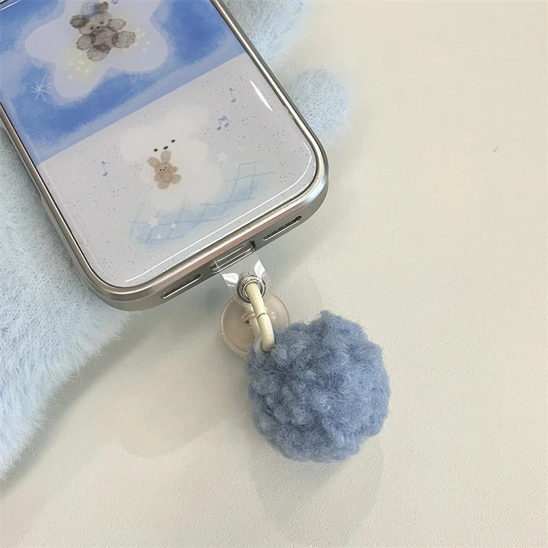 【グラデくまちゃん】雲 にじみブルーグラデーション ポンポンチャーム付き スマホケース｜iPhone対応 #241004