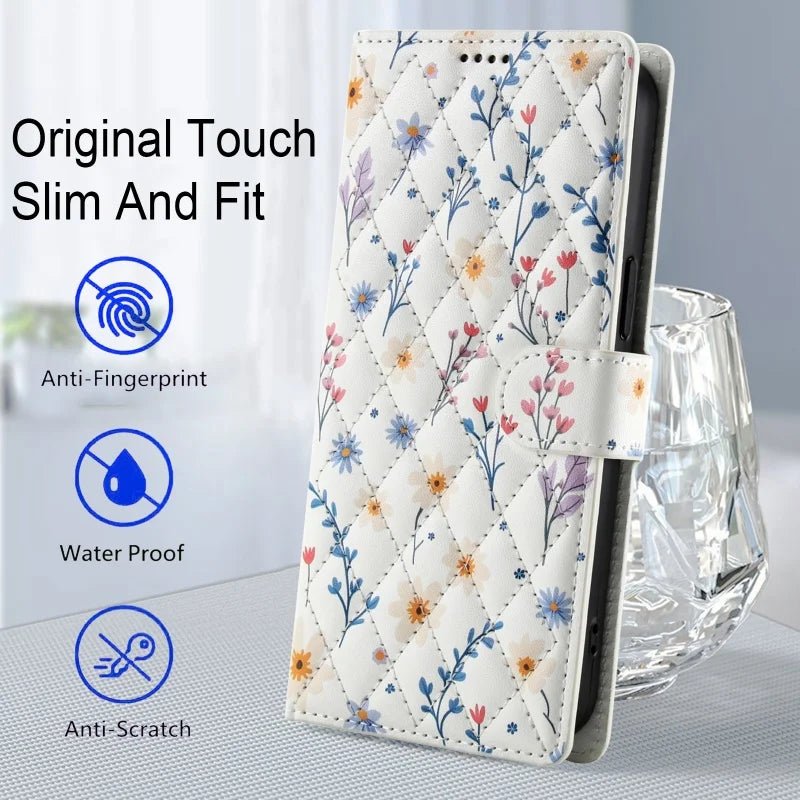 【ブックスタイル】花柄 フラワーキルティング ストラップ付き 手帳型 iPhoneケース｜カード収納 ショルダー対応 #240110