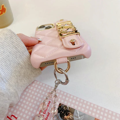 【カスタムNAMEシリーズ】名前入り キルティング ビジュー ストラップ付きスマホケース｜iPhone対応