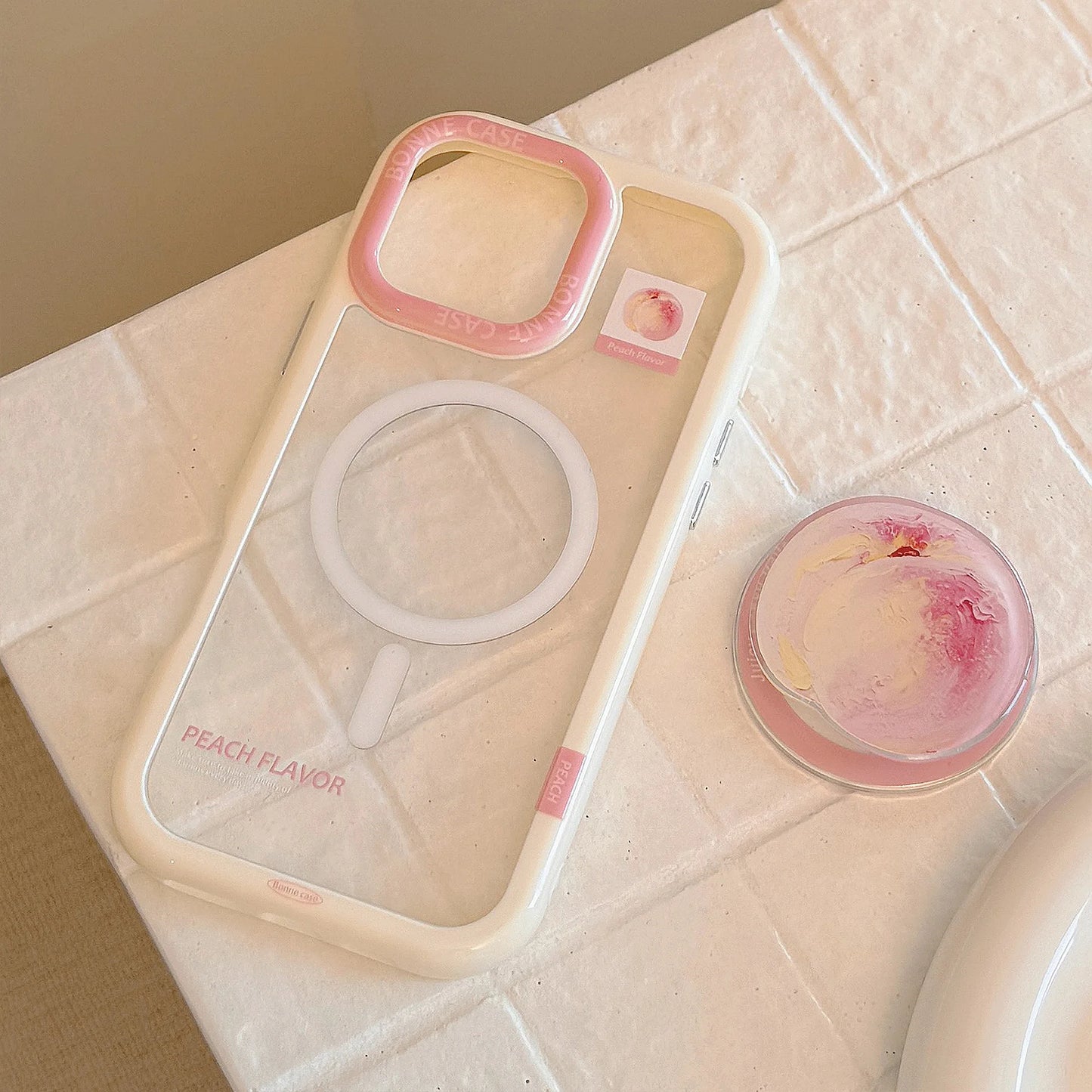 ピーチグリップ 桃 クリア Magnet内蔵 iPhoneケース #240503