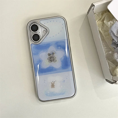 【グラデくまちゃん】雲 にじみブルーグラデーション ポンポンチャーム付き スマホケース｜iPhone対応 #241004