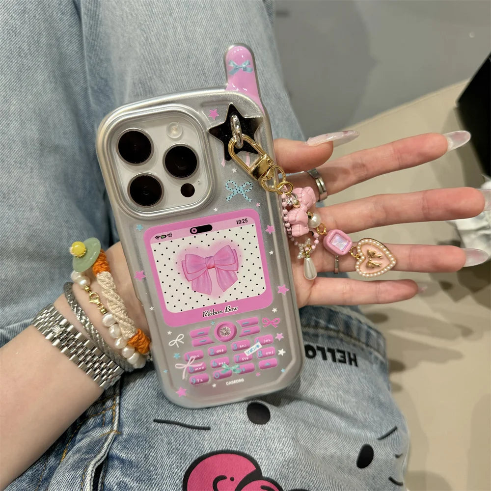 【フォンシリーズ】レトロ可愛いピンクリボン デコレーション風 スマホケース｜iPhone対応 #251014