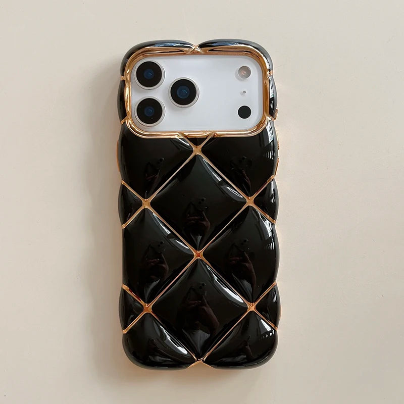 エレガントキルティング iPhoneケース｜ゴールドラインアクセント #240414