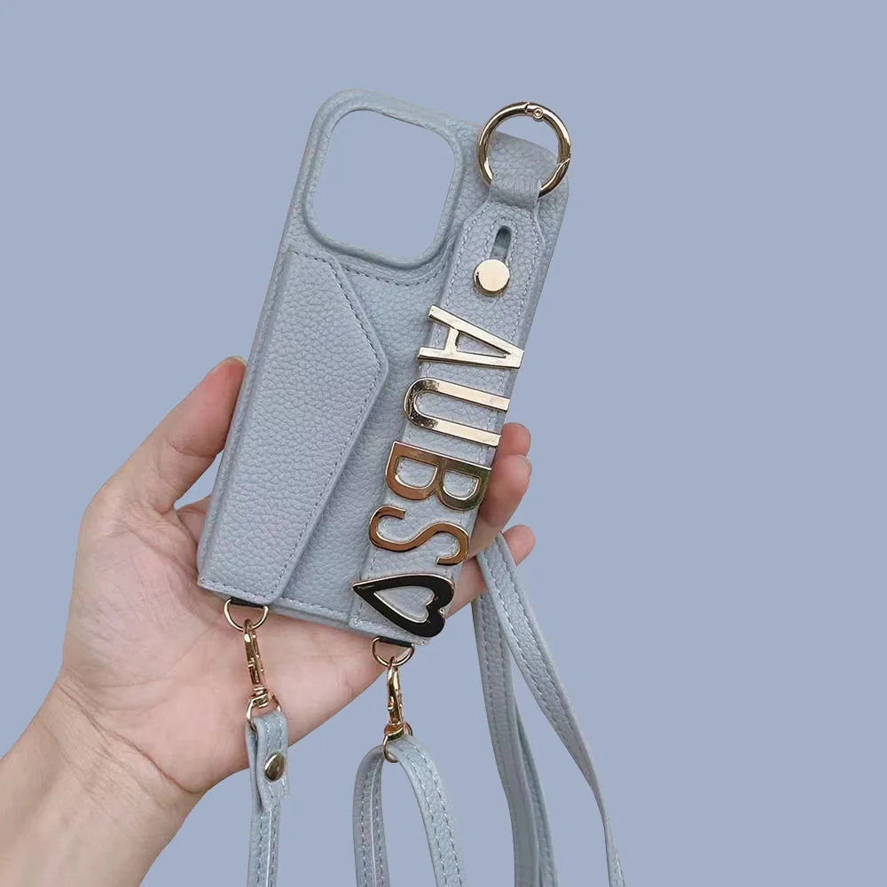 【カスタムシリーズ】ゴールドネームプレート ショルダーストラップ付き レザー調 iPhoneケース  ｜iPhone対応 #240712