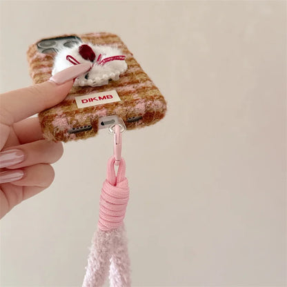 【チェックファーチューリップ】リボン スマホケース 立体刺繍×ふわもこストラップ付き｜iPhone対応 #241206