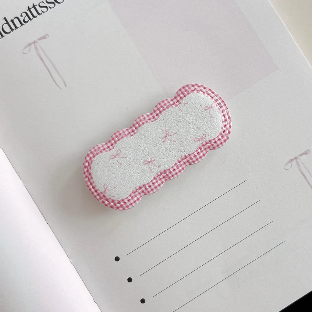 【ピンクギンガムチェック】リボン柄 折りたたみ式ホルダー付き スマホケース｜iPhone対応 #240622