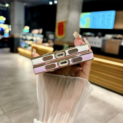 【スクエアシリーズ】Magnet内蔵 メタリック縁取り スマホケース 高級感 薄型 背面保護 スマホケース カバー | iPhone対応 #250412