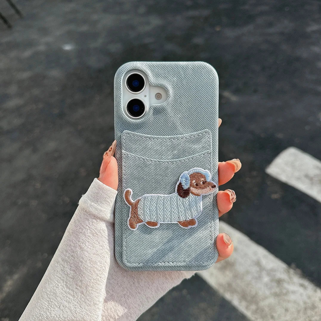 【デニムドッグシリーズ】刺繍ポケット スマホケース｜デニム生地×立体わんこデザイン｜iPhone対応 #241208