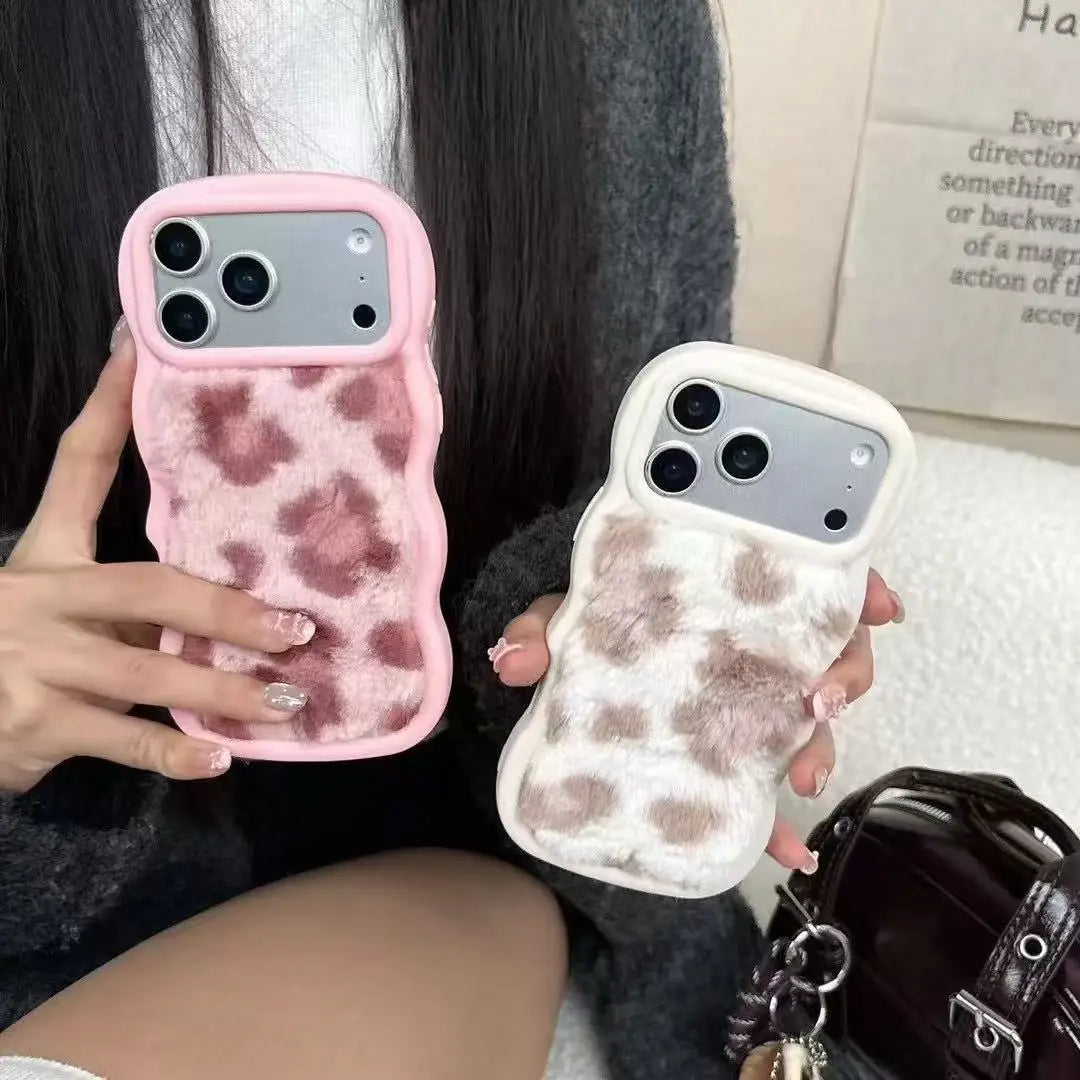 もこもこ レオパード柄 ファー iPhoneケース｜ウェーブフレーム #240301