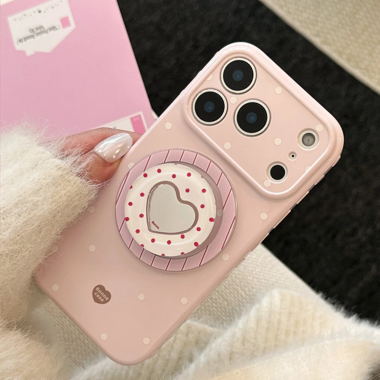 ハートミラーグリップ 水玉 ドットデザイン iPhoneケース｜マグネット内蔵 #240101