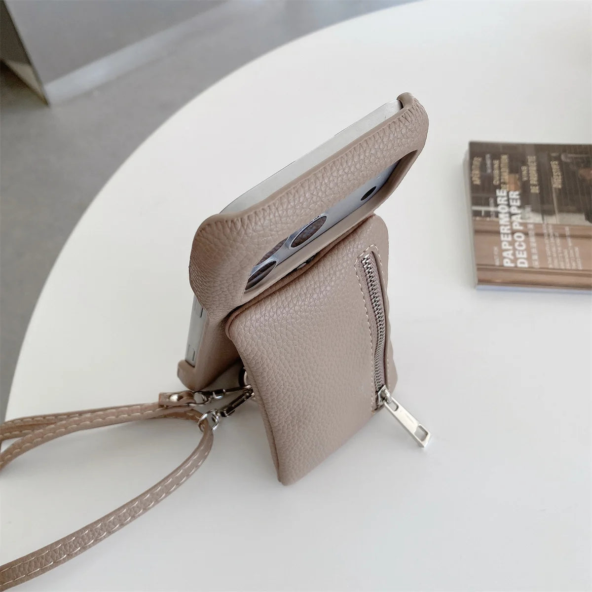 【ミニウォレットジップ】ファスナーポケット × レザー調 スマホケース｜iPhone対応 #240804