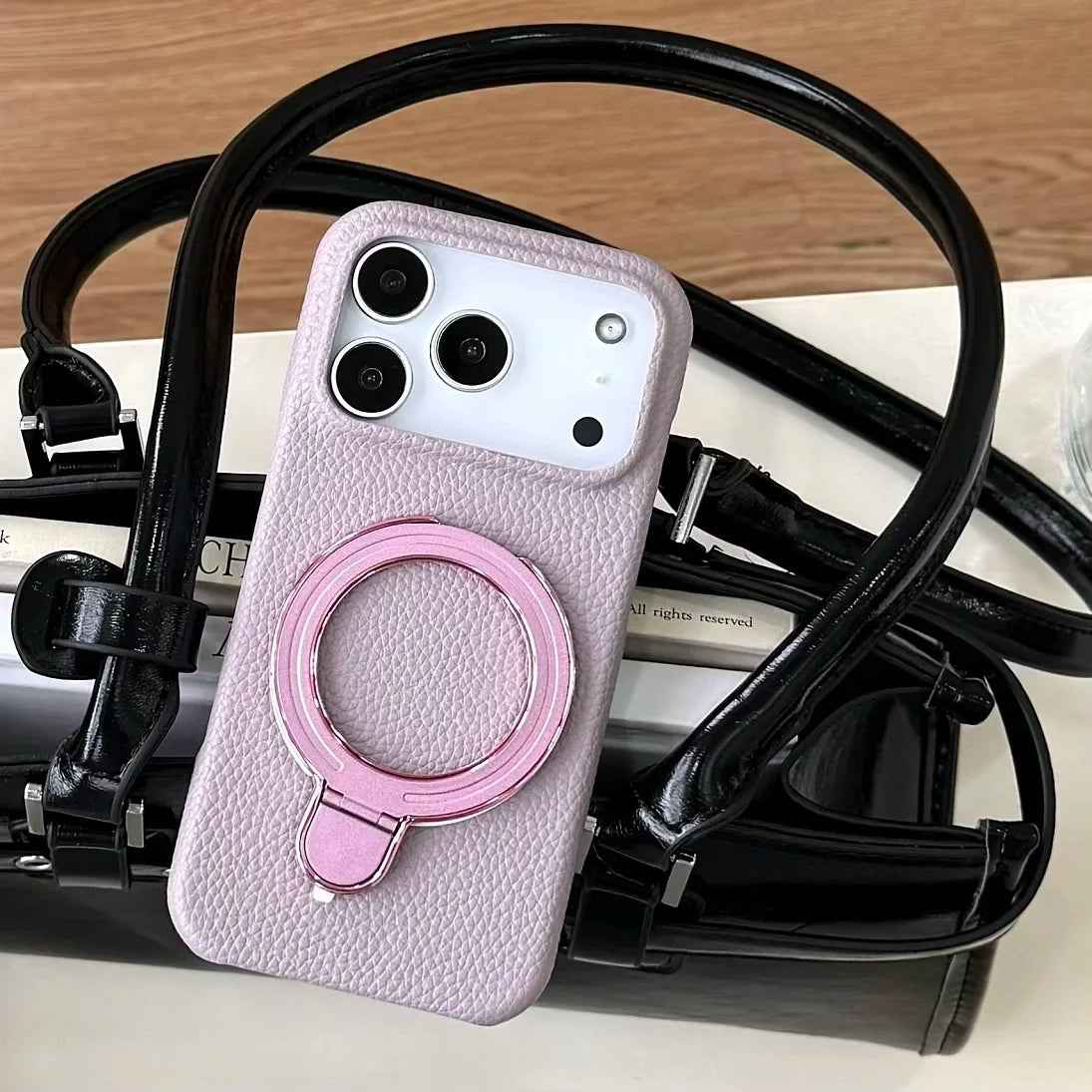 【レザーリング】上品レザー調×メタルリング付きスマホケース｜iPhone対応 #250428