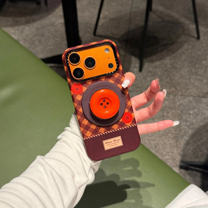 ボタングリップ アーガイル柄 Magnet内蔵 iPhoneケース｜暖色レトロ・ワイヤレス充電対応 #260008