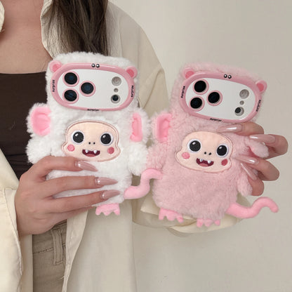 【アニマルフェイスシリーズ】ピンク＆ホワイト モンキー スマホケース｜ふわもこ立体デザイン × 尻尾付き｜iPhone対応 #241129
