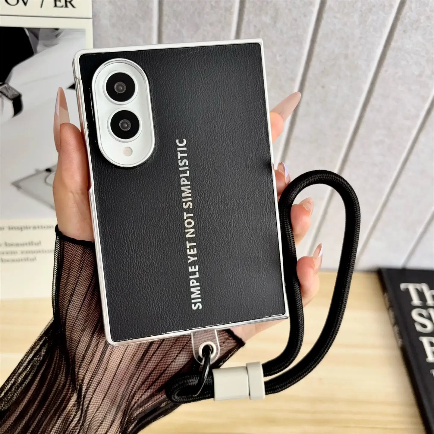【Galaxy対応】ストラップ付きスマホケース 英字ロゴ デザイン 全3色 スタイリッシュ・エレガント・モダン #261144