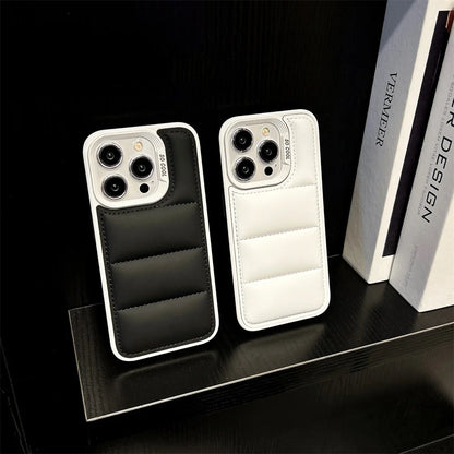 【レザーシリーズ】シンプルキルティング風 高級感あるレザー調 パフデザイン スマホケース｜iPhone対応 #251016