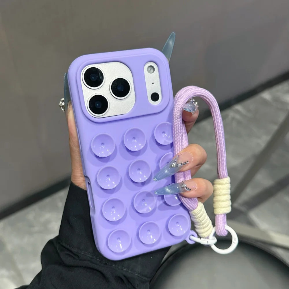 【ポップサクション】立体プッシュ×ビビッドカラー ストラップ付きスマホケース｜iPhone対応 #240616