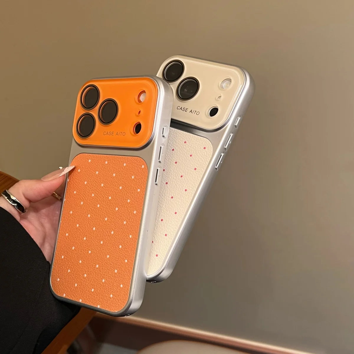 ドット柄 レザー調 メッキフレーム iPhoneケース｜淡色・大人かわいい #260050