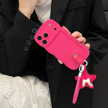 【ウェーブフレームシリーズ】スター 星型チャーム付き 波型デザイン スマホケース｜iPhone対応 #251130