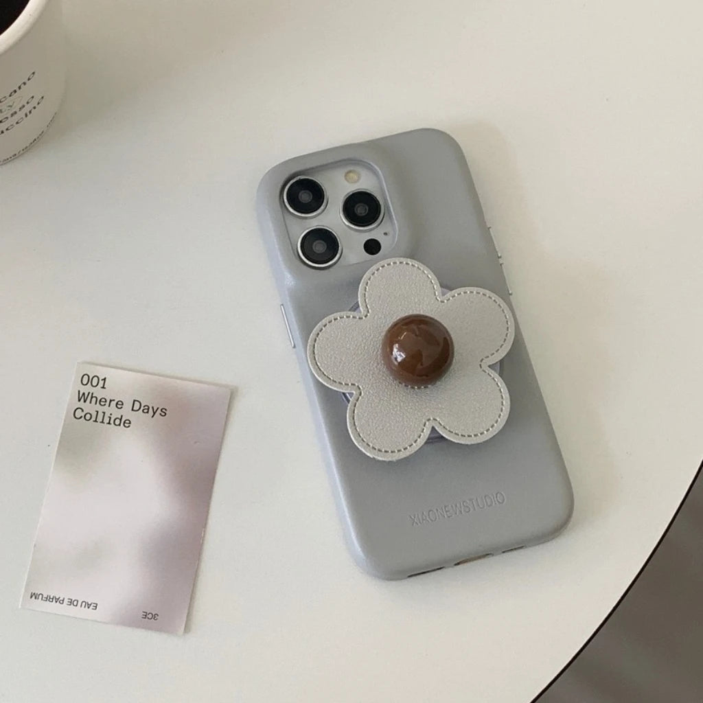 【フラワーポップ】レザー調 立体フラワー モチーフ付き スマホケース｜iPhone対応 #250423