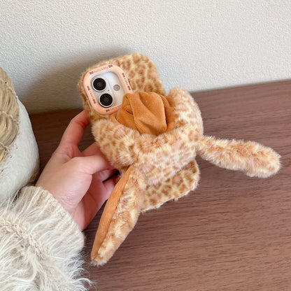 もこもこ 耳付き ラビット アニマルフード レオパード ヒョウ柄 iPhoneケース｜ファー素材 #240424
