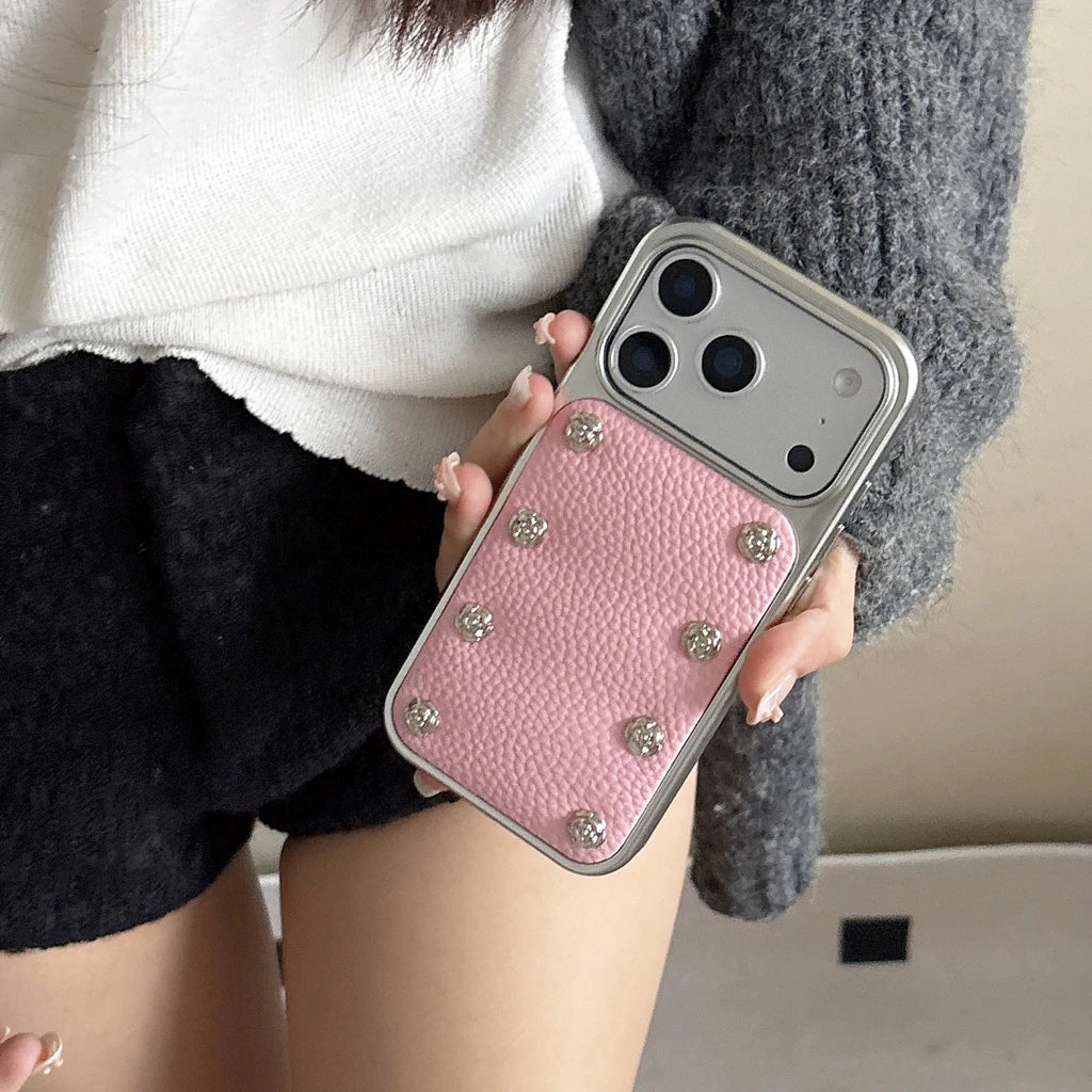 【ローズスタッズ】シルバーフレーム ピンク レザー風 ストラップ付き ケース｜iPhone対応 #240924