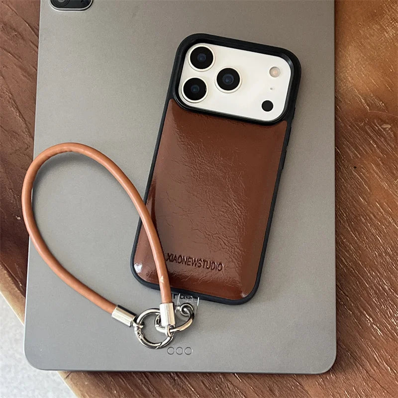【メタリックストラップレザー】高見えレザー風デザイン ストラップ付き スマホケース｜iPhone対応 #250110
