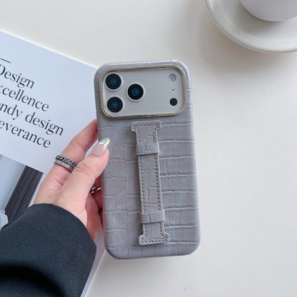 【クロコ調レザー】スリム ハンドベルト付 スマホケース｜iPhone対応 #240921
