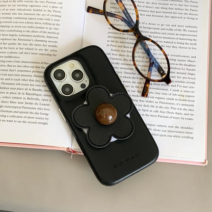 【フラワーポップ】レザー調 立体フラワー モチーフ付き スマホケース｜iPhone対応 #250423