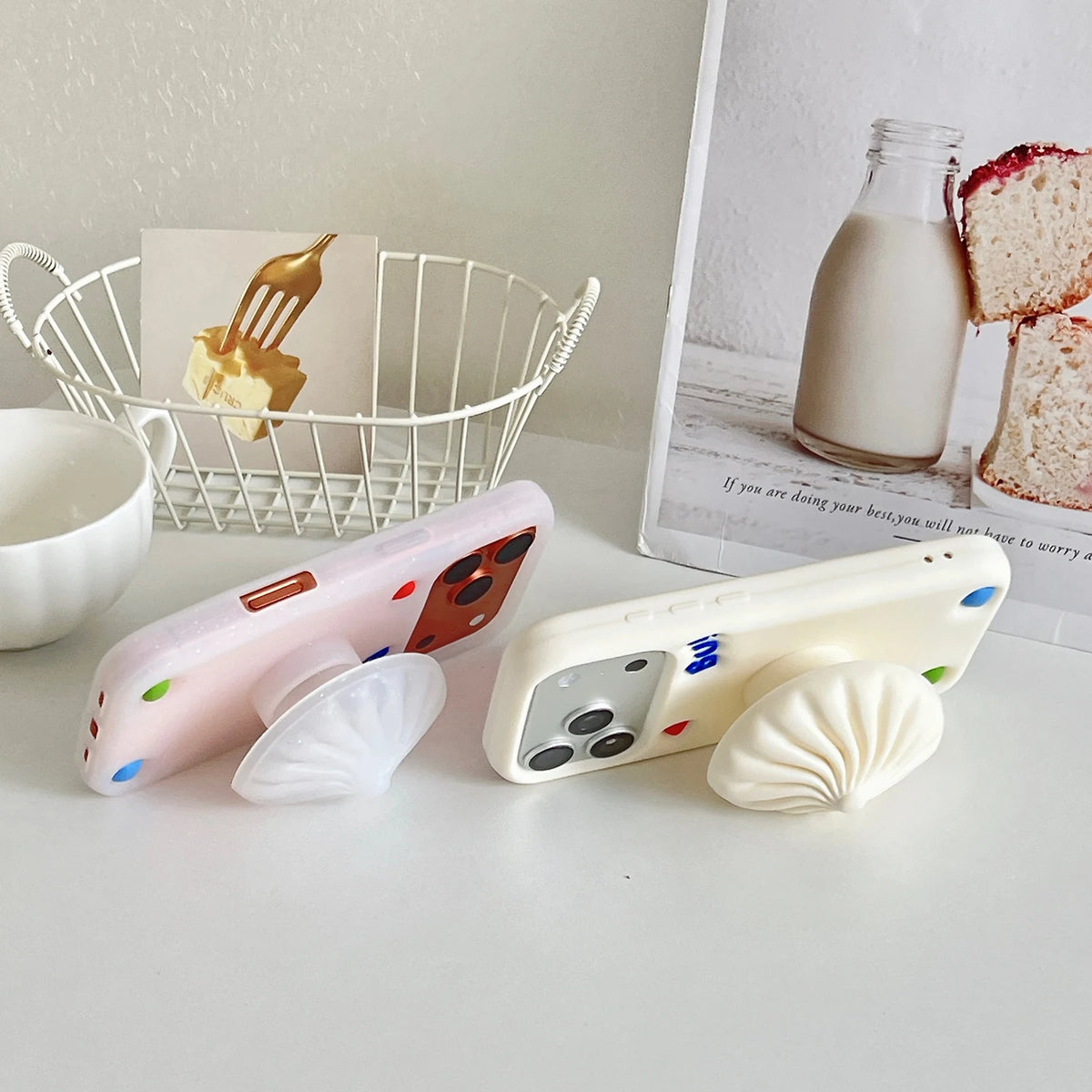 ホイップモチーフ iPhoneケース (全2色) トレンド・ナチュラル #261208